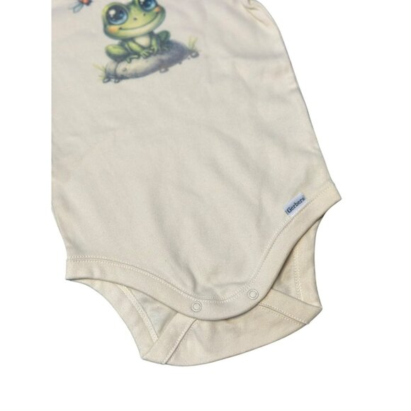 Gerber Baby Bodysuit 12M Snapsuit Short Sleeve with Frog & Dragonflies Print 16" - Picture 2 of 7